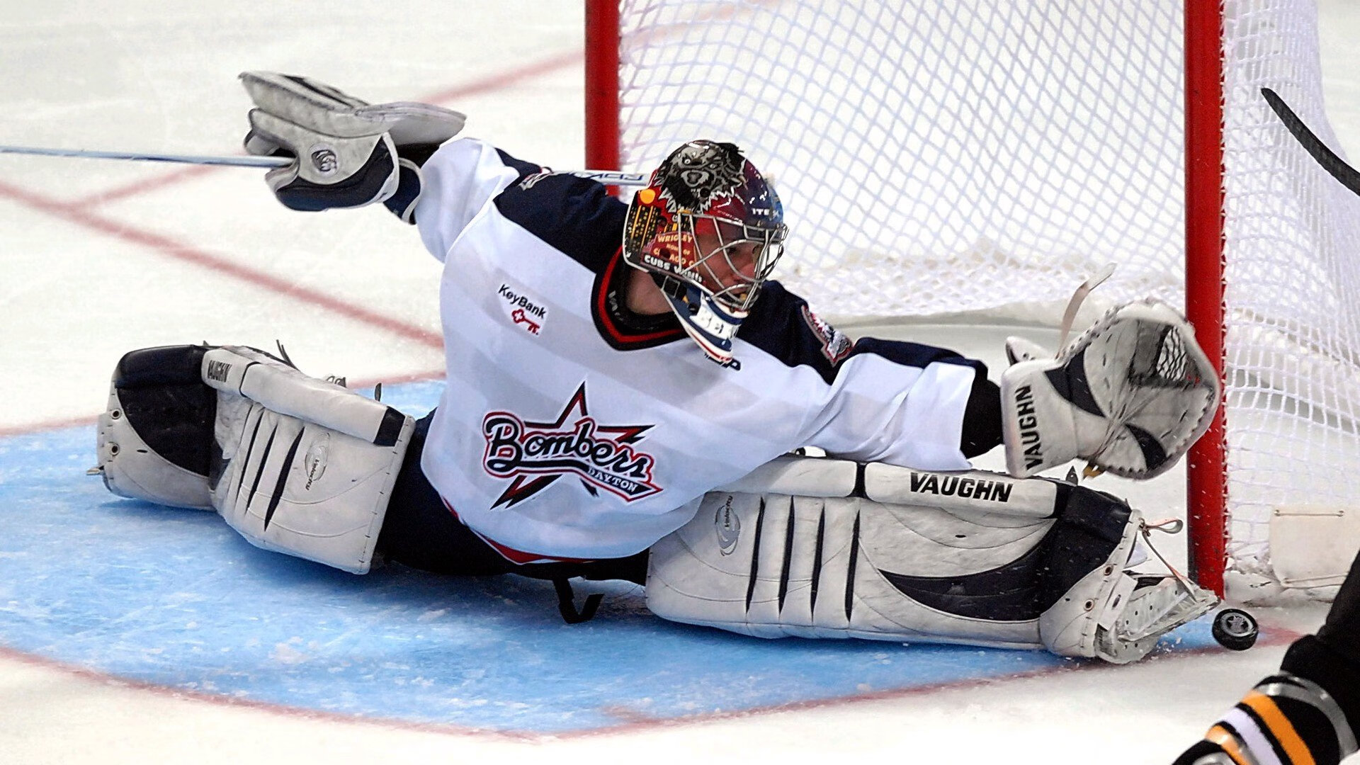 开云app下载-_城市夜跑融合：运动与音乐、灯光盛宴_，夜跑夜景